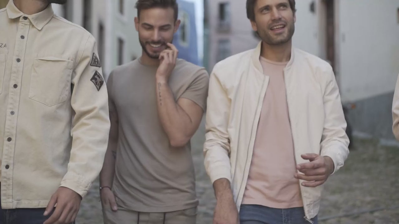 Ladda video: 